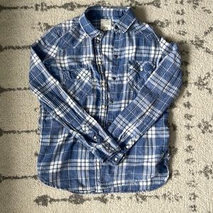 AE Plaid Button up